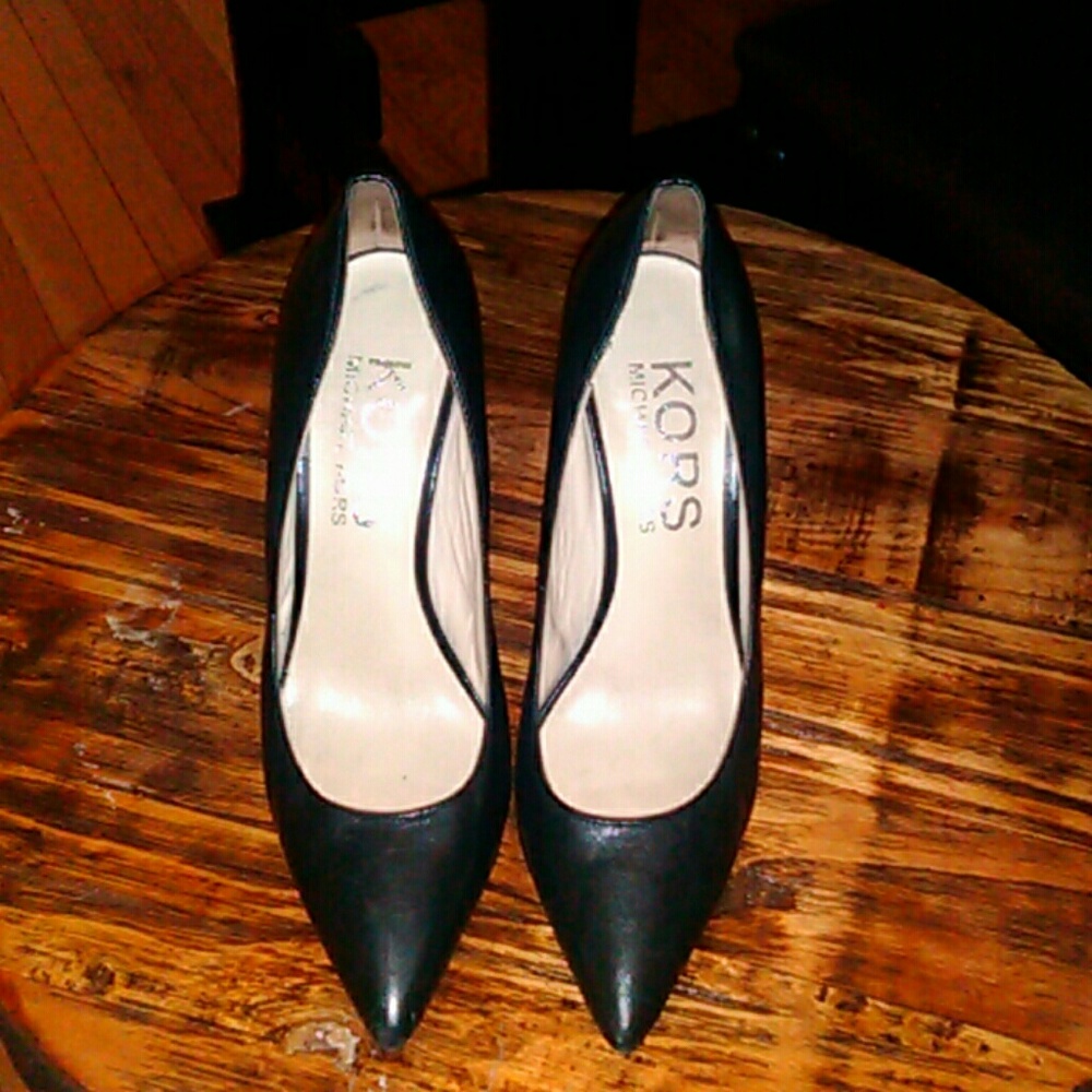 MICHAEL KORS PUMPS